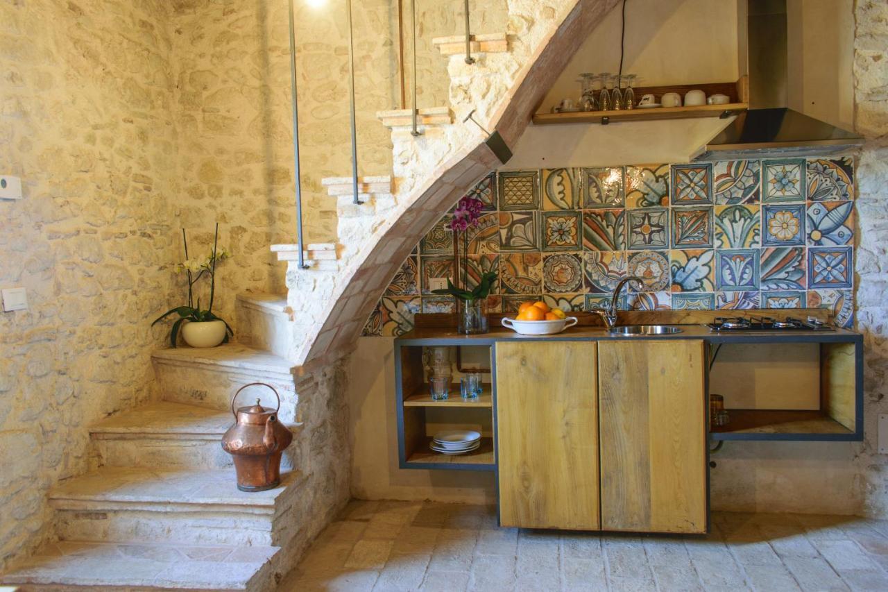 الشقق الفندقية Arroneفي  Borgo San Valentino المظهر الخارجي الصورة