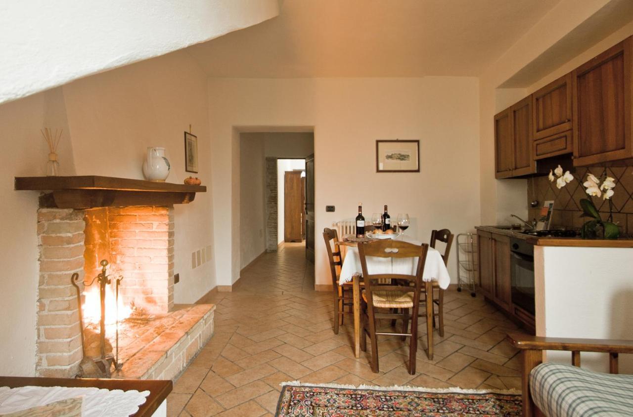 الشقق الفندقية Arroneفي  Borgo San Valentino المظهر الخارجي الصورة