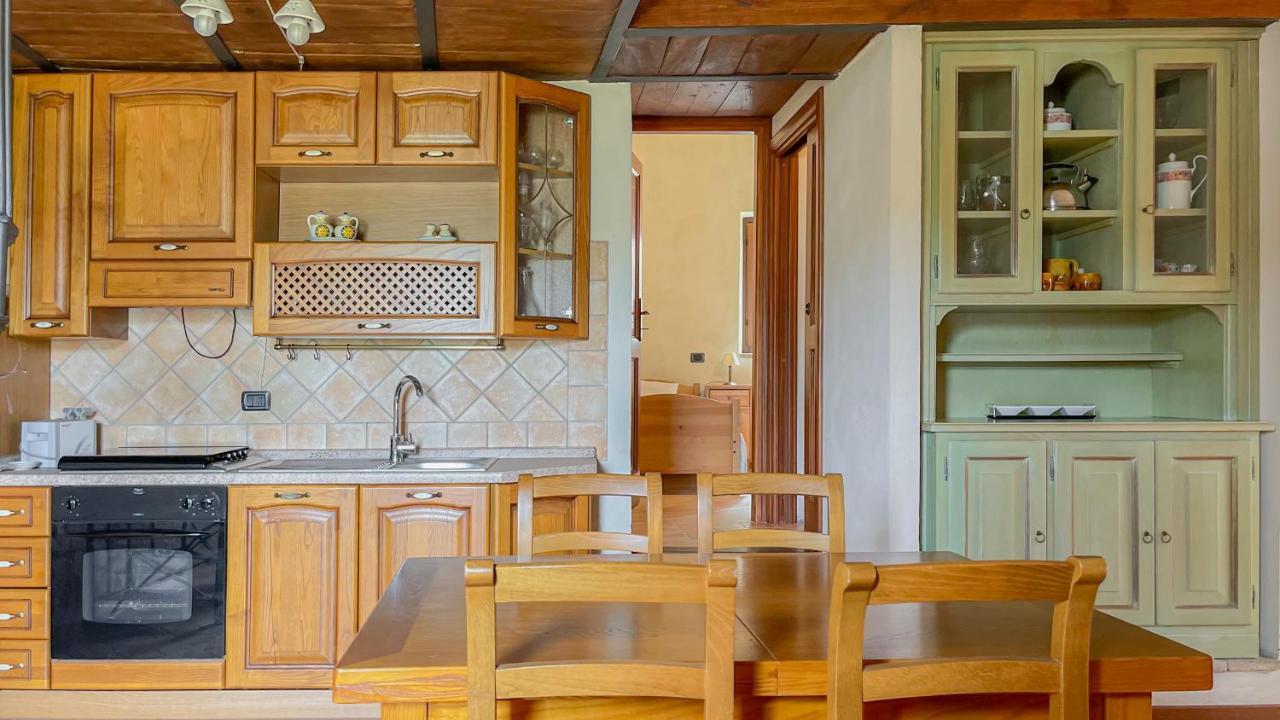 الشقق الفندقية Arroneفي  Borgo San Valentino المظهر الخارجي الصورة