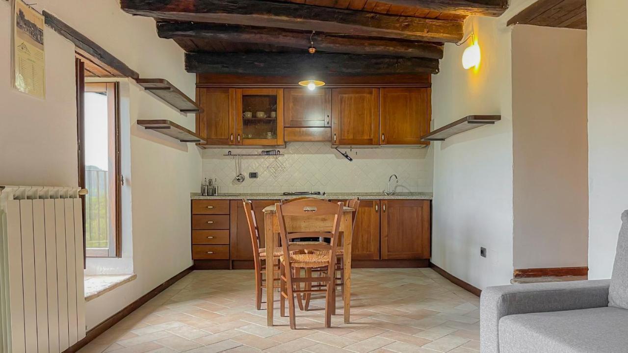 الشقق الفندقية Arroneفي  Borgo San Valentino المظهر الخارجي الصورة