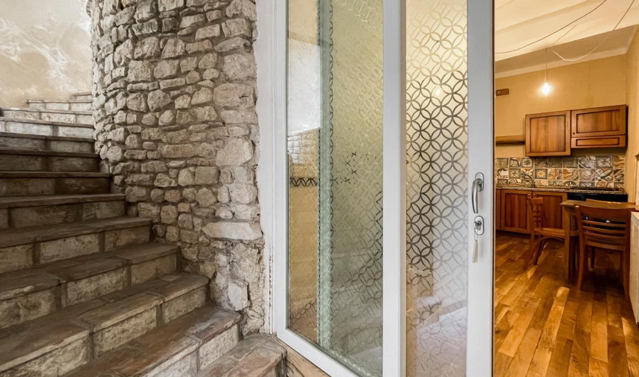 الشقق الفندقية Arroneفي  Borgo San Valentino المظهر الخارجي الصورة