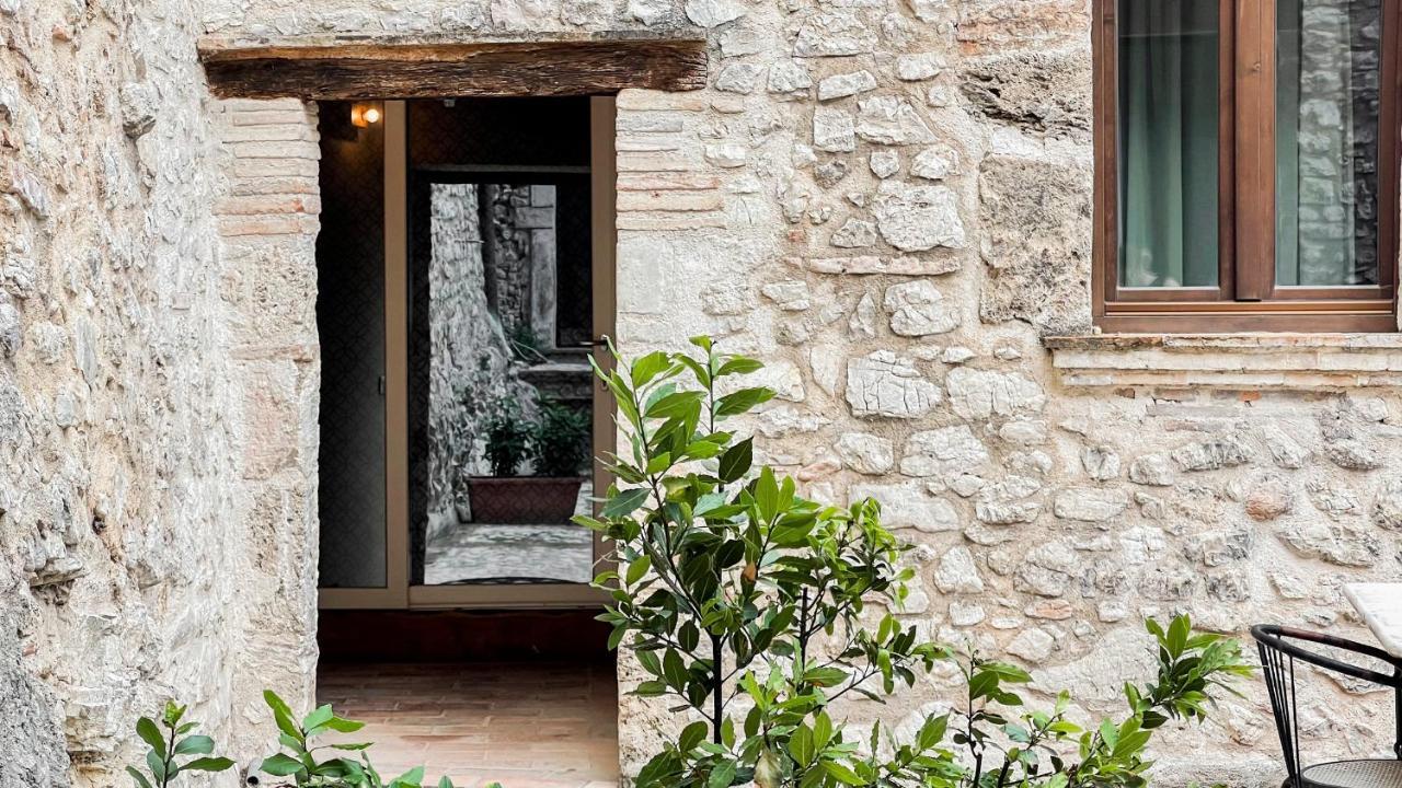 الشقق الفندقية Arroneفي  Borgo San Valentino المظهر الخارجي الصورة