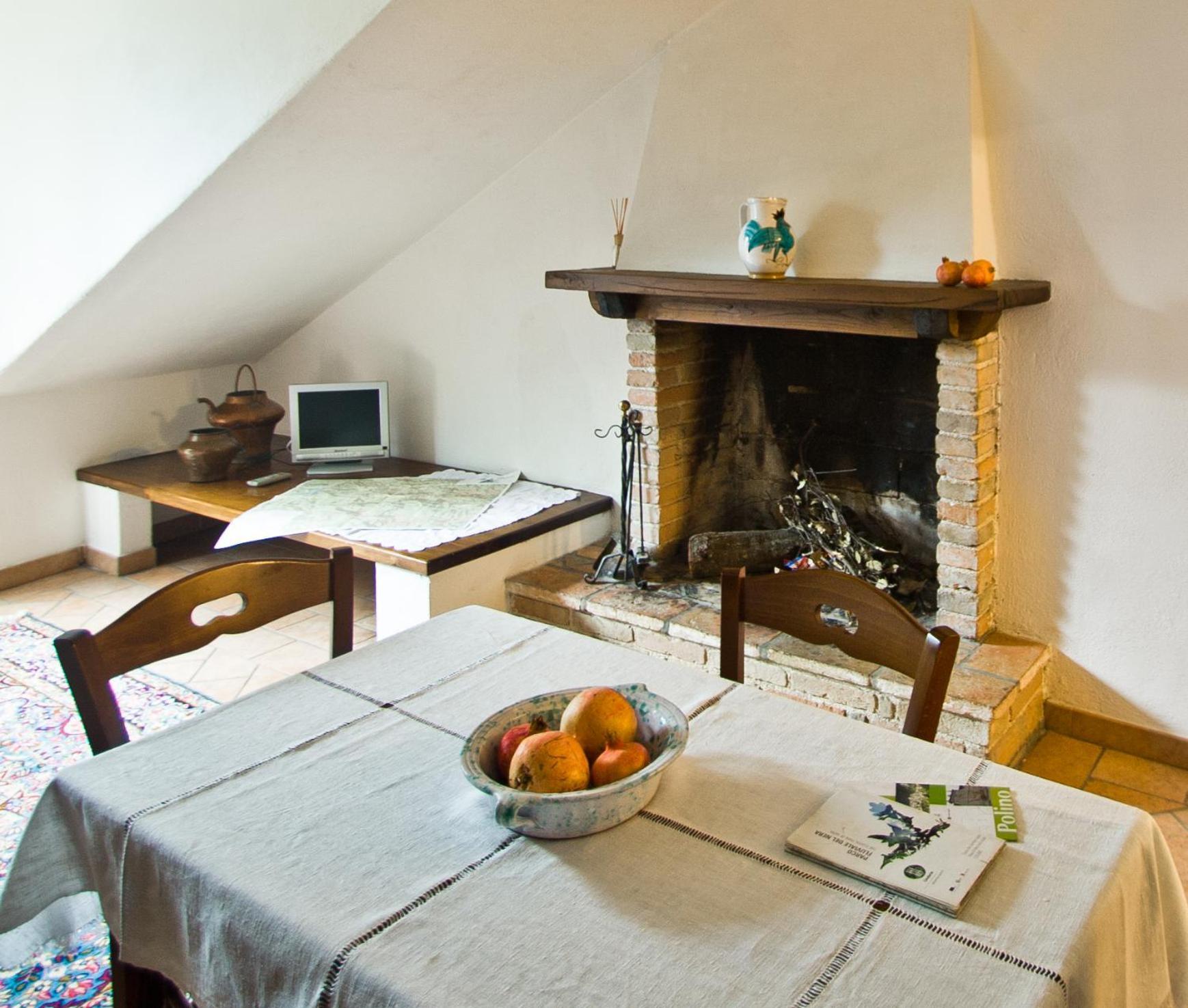 الشقق الفندقية Arroneفي  Borgo San Valentino المظهر الخارجي الصورة