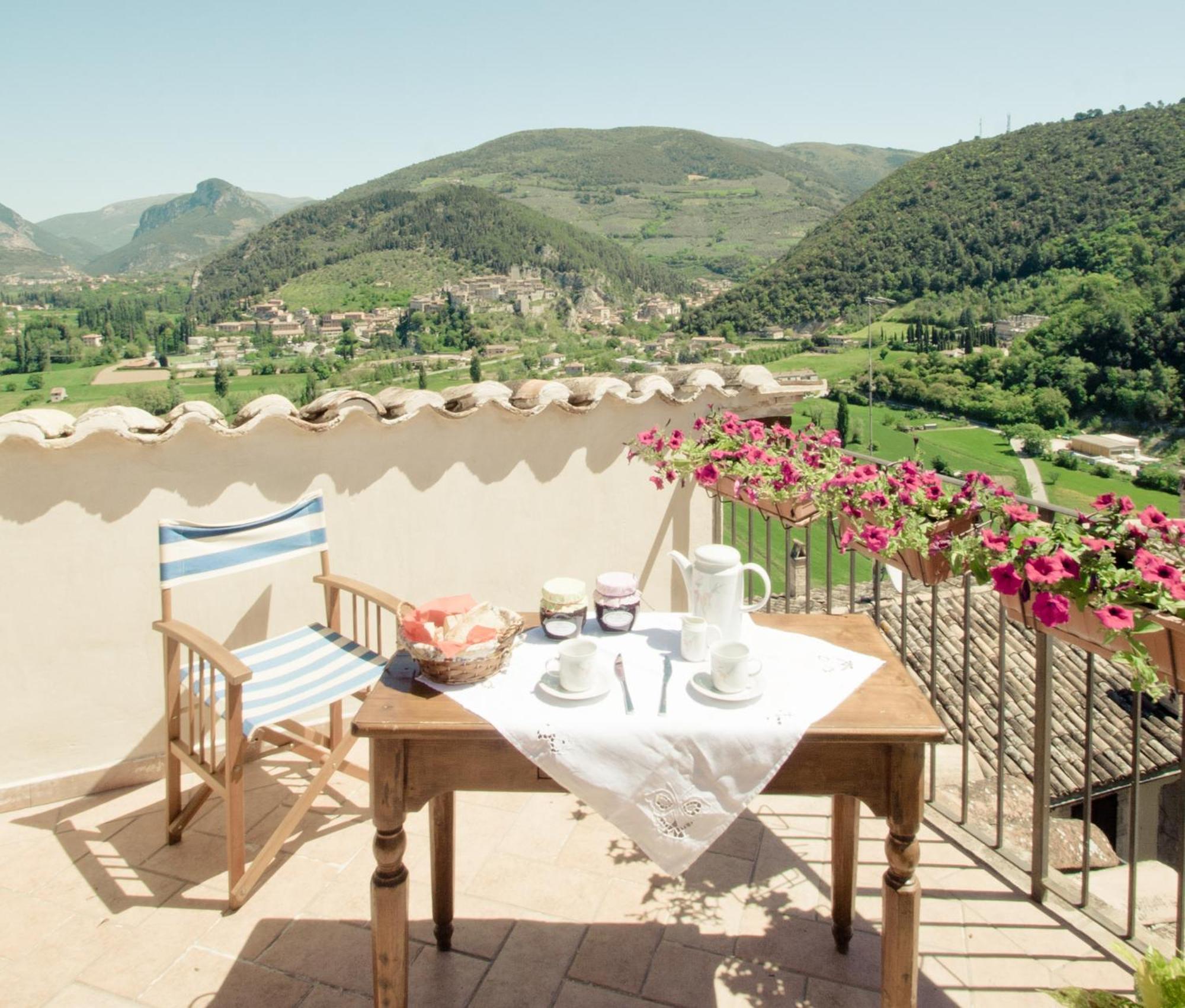 الشقق الفندقية Arroneفي  Borgo San Valentino المظهر الخارجي الصورة